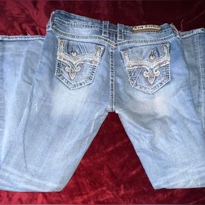 ✨Size 30 Rock Revival ✨